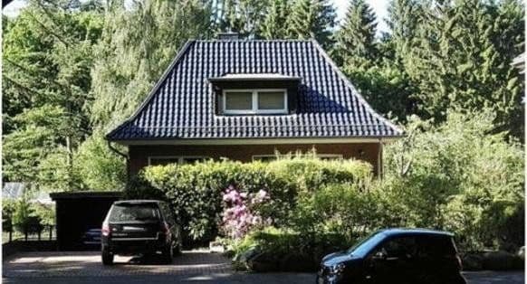 Predaj domu 220 m², pozemek 1.117 m², Hofholzallee 126, Kiel, Šlezvicko-Holštajnsko Predaj domu 220 m², pozemek 1.117 m², Hofholzallee 126, Kiel, Šlezvicko-Holštajnsko