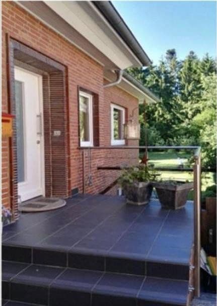Predaj domu 220 m², pozemek 1.117 m², Hofholzallee 126, Kiel, Šlezvicko-Holštajnsko Predaj domu 220 m², pozemek 1.117 m², Hofholzallee 126, Kiel, Šlezvicko-Holštajnsko