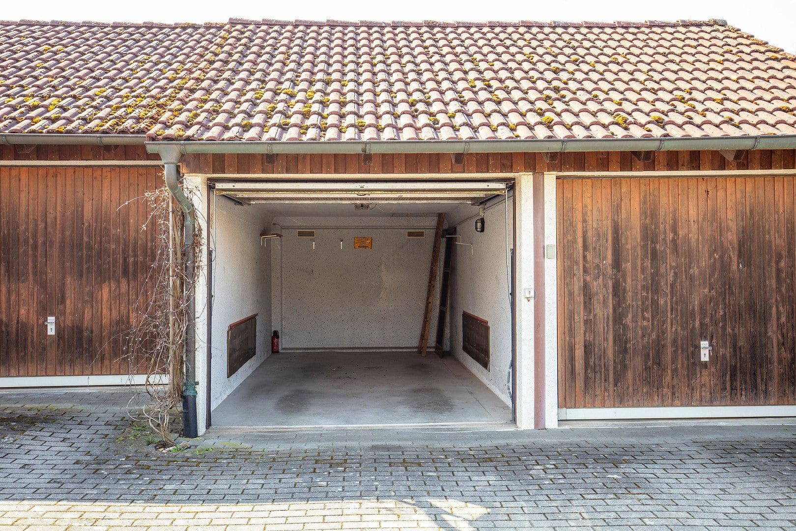 Predaj domu 135 m², pozemek 325 m², Schulstraße 20e, Großheirath, Bavorsko Predaj domu 135 m², pozemek 325 m², Schulstraße 20e, Großheirath, Bavorsko