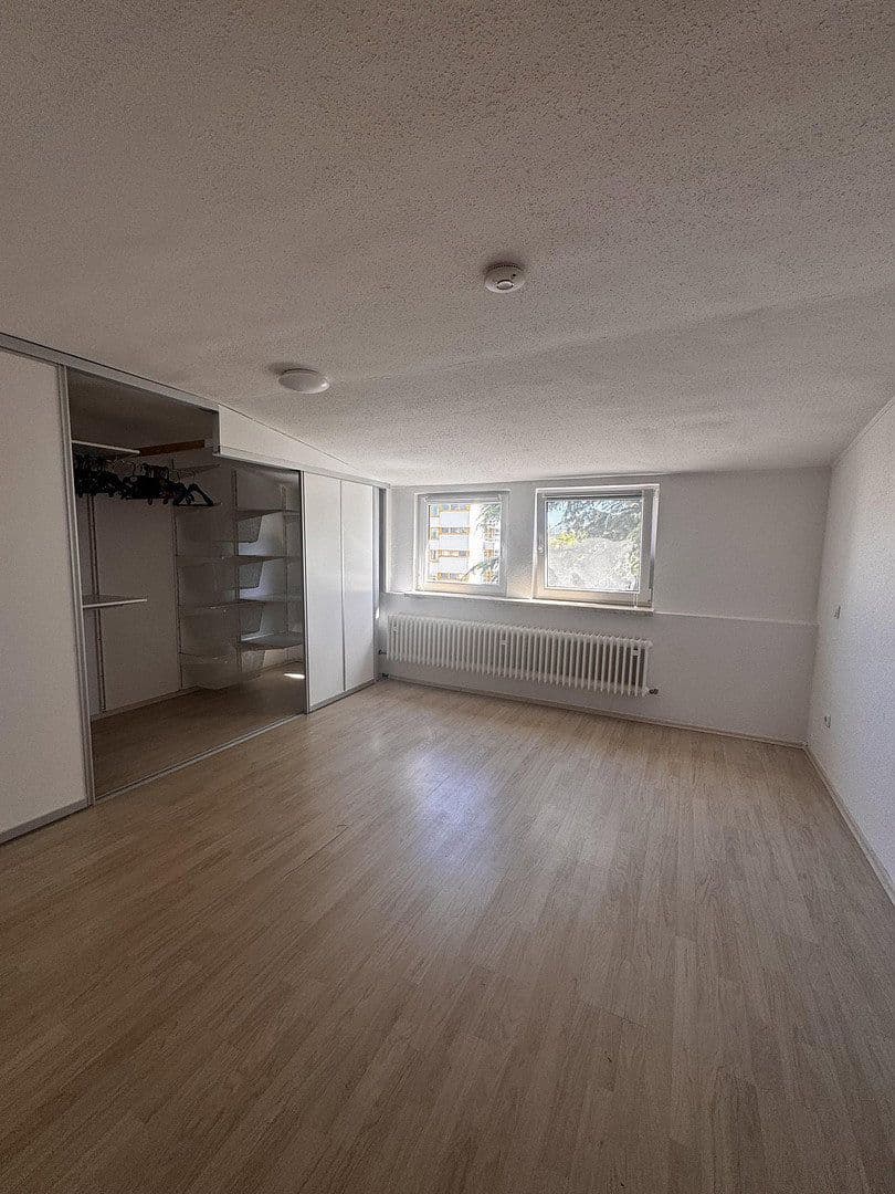 Prenájom bytu 6-izbový 150 m², Neuwied, Porýnie-Falcko Prenájom bytu 6-izbový 150 m², Neuwied, Porýnie-Falcko
