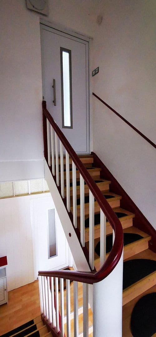 Predaj bytu 2-izbový 80 m², Herzogstraße 76, Pirmasens, Porýnie-Falcko Predaj bytu 2-izbový 80 m², Herzogstraße 76, Pirmasens, Porýnie-Falcko