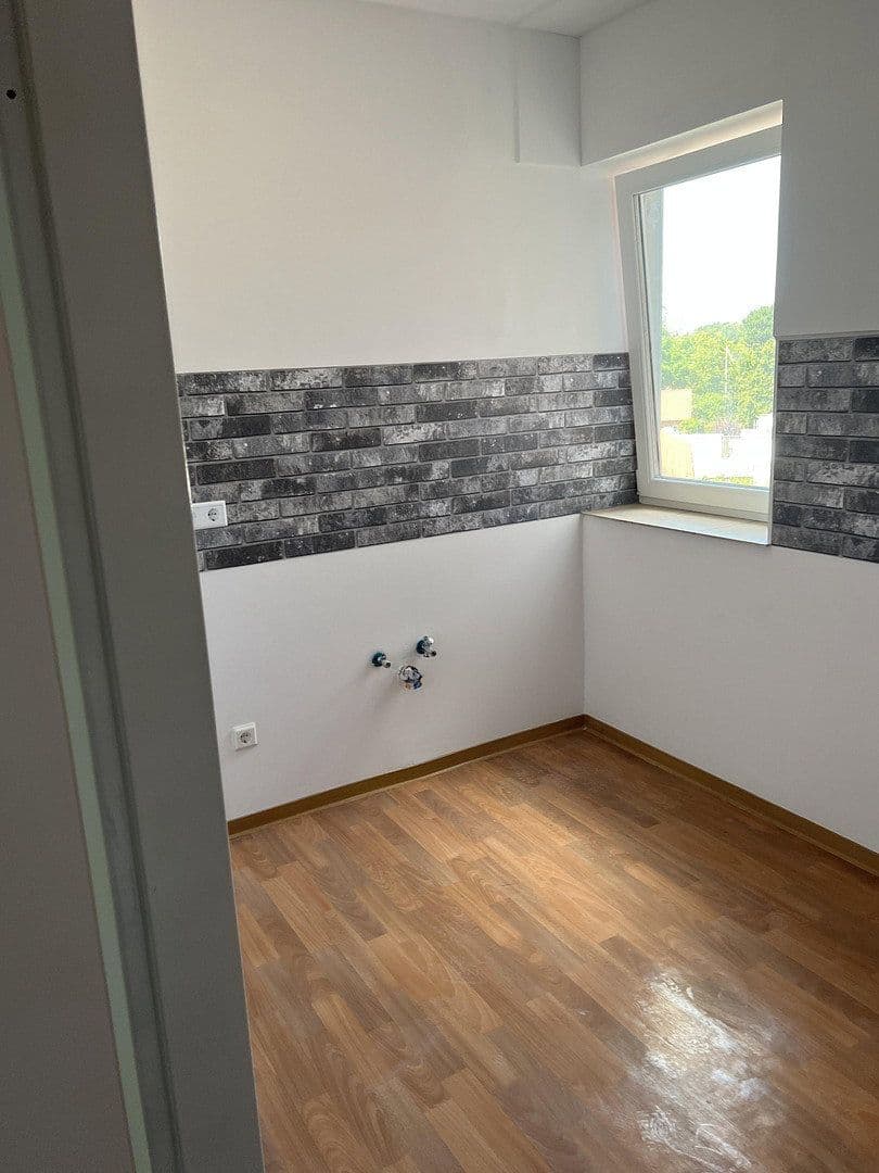 Prenájom bytu 2-izbový 60 m², Bergen, Dolné Sasko Prenájom bytu 2-izbový 60 m², Bergen, Dolné Sasko