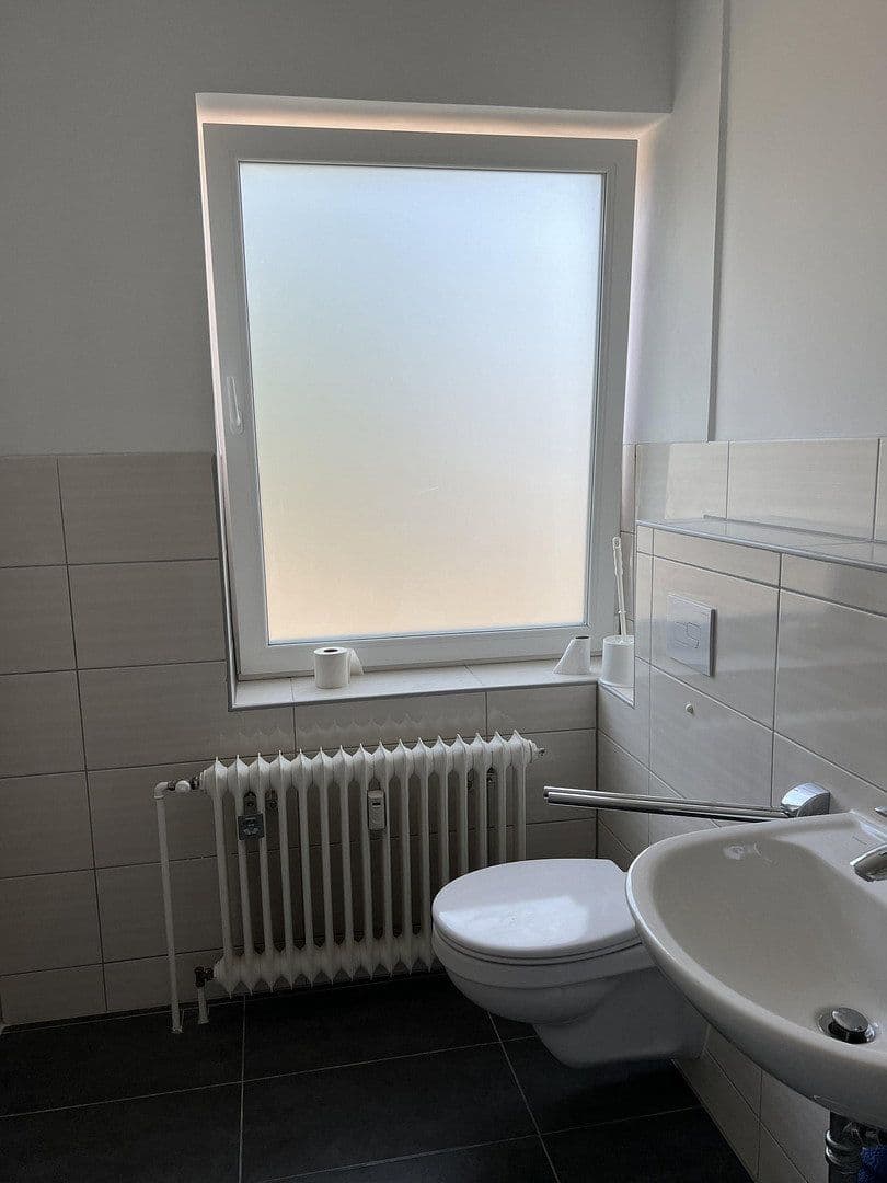Prenájom bytu 2-izbový 60 m², Bergen, Dolné Sasko Prenájom bytu 2-izbový 60 m², Bergen, Dolné Sasko
