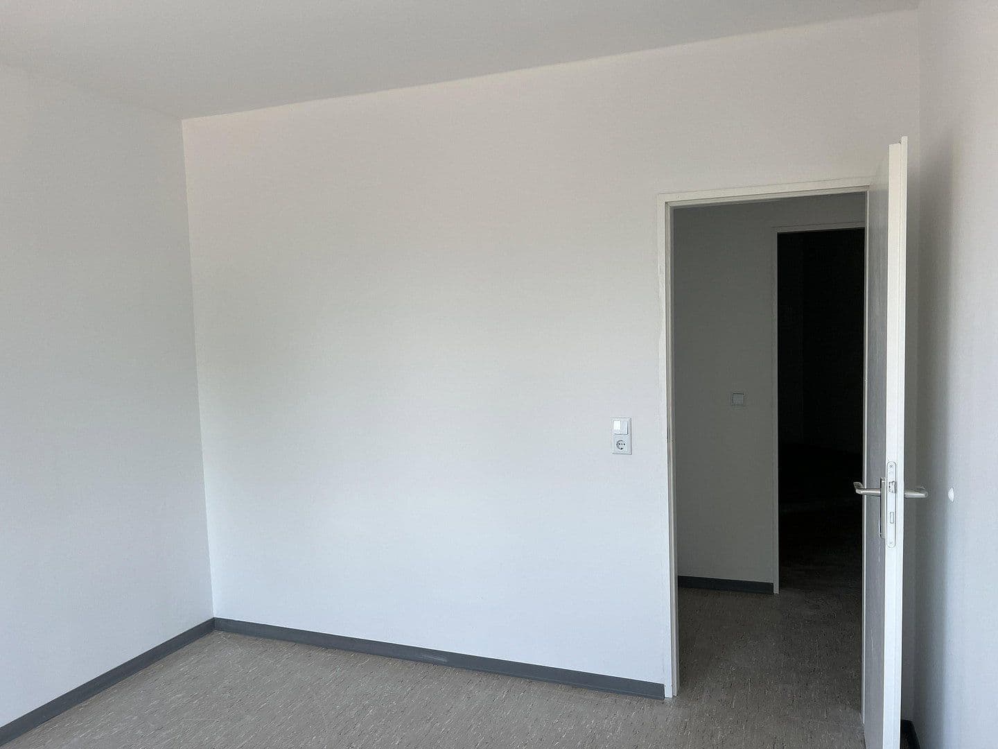 Prenájom bytu 2-izbový 60 m², Bergen, Dolné Sasko Prenájom bytu 2-izbový 60 m², Bergen, Dolné Sasko