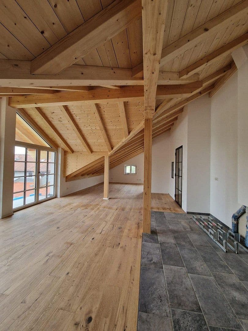 Prenájom bytu 4-izbový 140 m², Otto-Geist-Straße 17, Eiselfing, Bavorsko Prenájom bytu 4-izbový 140 m², Otto-Geist-Straße 17, Eiselfing, Bavorsko
