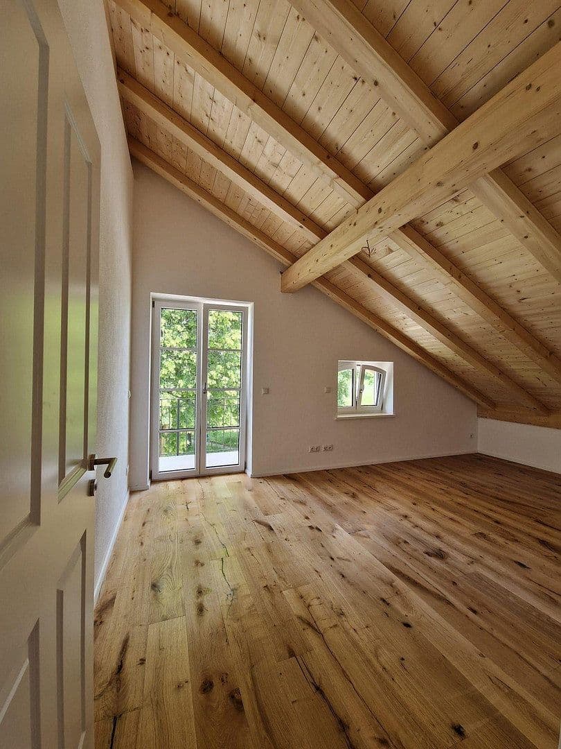 Prenájom bytu 4-izbový 140 m², Otto-Geist-Straße 17, Eiselfing, Bavorsko Prenájom bytu 4-izbový 140 m², Otto-Geist-Straße 17, Eiselfing, Bavorsko