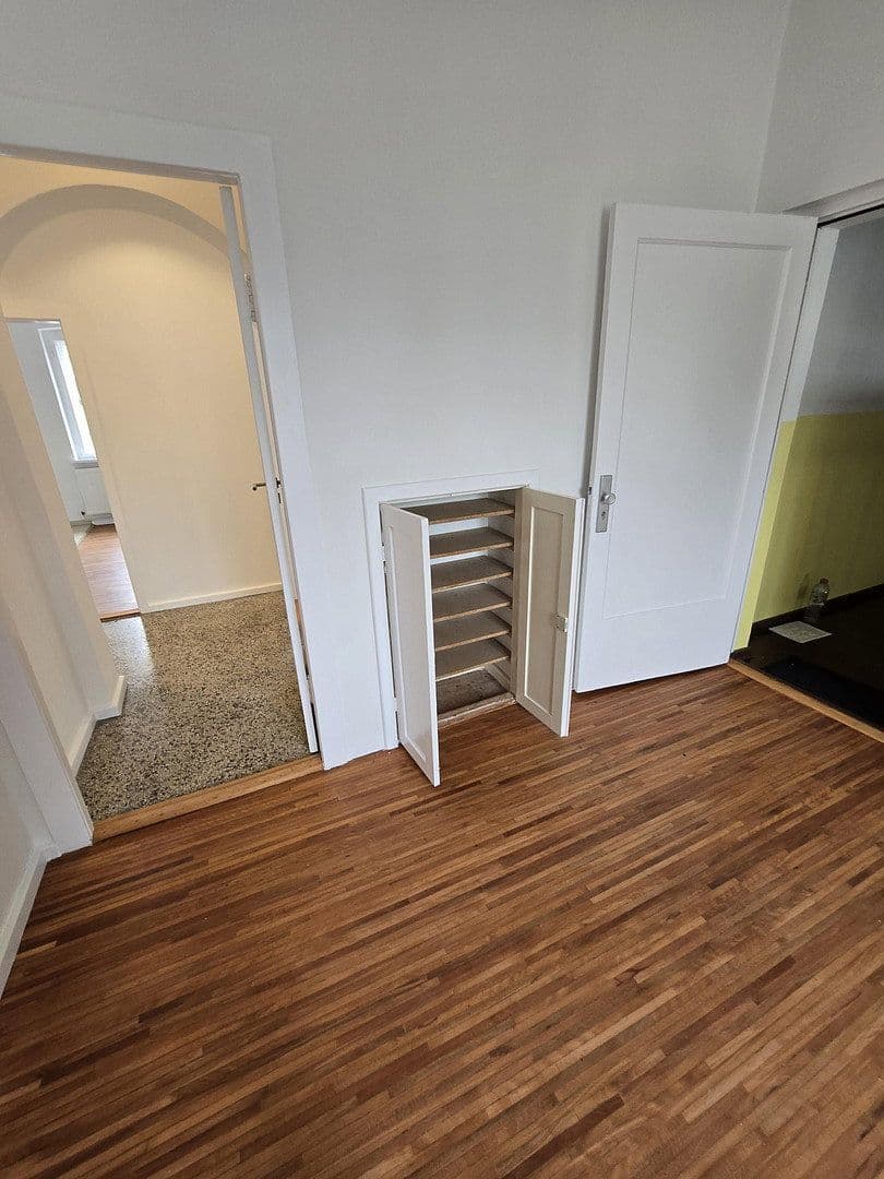 Prenájom bytu 4-izbový 114 m², Gerhart-Hauptmann Straße 43/45, Teltow, Brandenbursko Prenájom bytu 4-izbový 114 m², Gerhart-Hauptmann Straße 43/45, Teltow, Brandenbursko