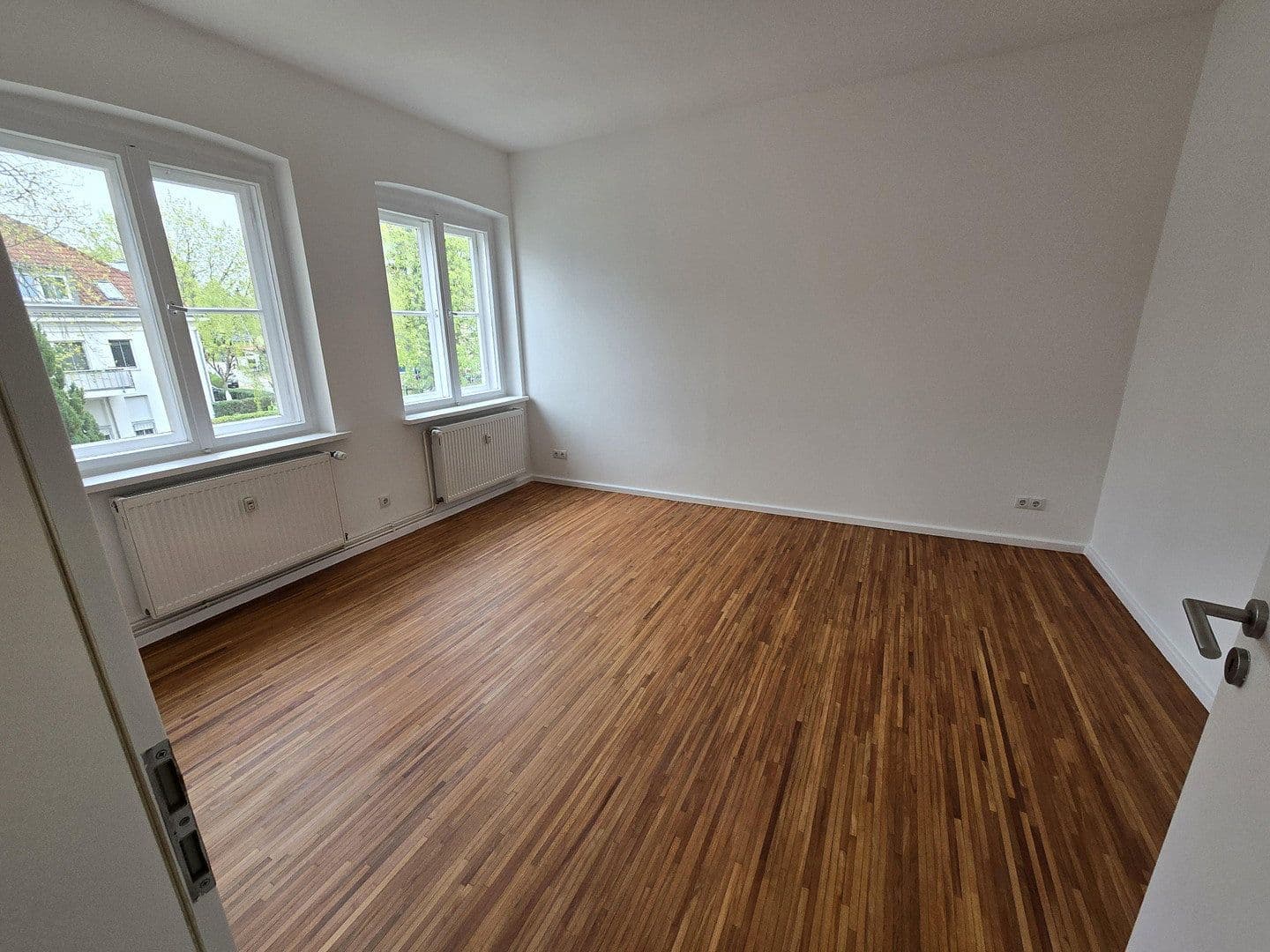 Prenájom bytu 4-izbový 114 m², Gerhart-Hauptmann Straße 43/45, Teltow, Brandenbursko Prenájom bytu 4-izbový 114 m², Gerhart-Hauptmann Straße 43/45, Teltow, Brandenbursko