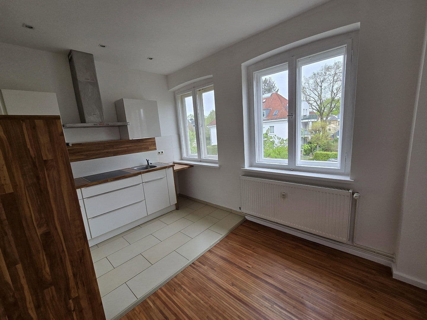 Prenájom bytu 4-izbový 114 m², Gerhart-Hauptmann Straße 43/45, Teltow, Brandenbursko Prenájom bytu 4-izbový 114 m², Gerhart-Hauptmann Straße 43/45, Teltow, Brandenbursko