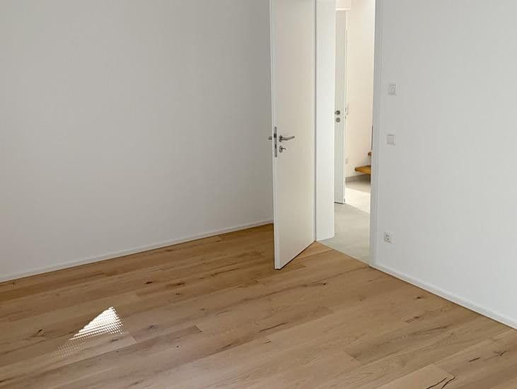 Prenájom bytu 3-izbový 78 m², München, Bavorsko Prenájom bytu 3-izbový 78 m², München, Bavorsko