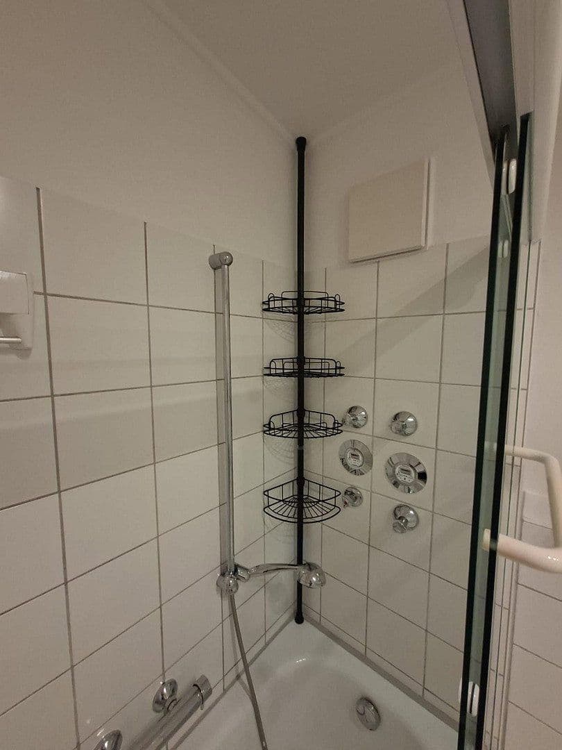 Prenájom bytu 20 m², Handjerystr, Berlin, Berlín Prenájom bytu 20 m², Handjerystr, Berlin, Berlín