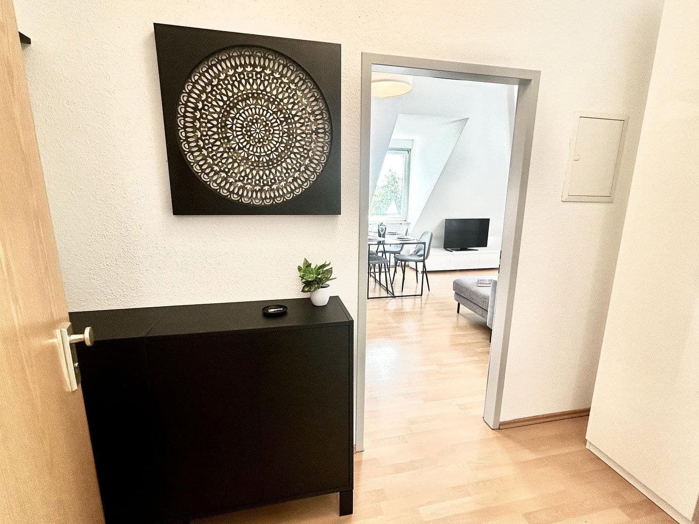 Prenájom bytu 2-izbový 44 m², Ludwigsburg, Bádensko-Wurttembersko Prenájom bytu 2-izbový 44 m², Ludwigsburg, Bádensko-Wurttembersko
