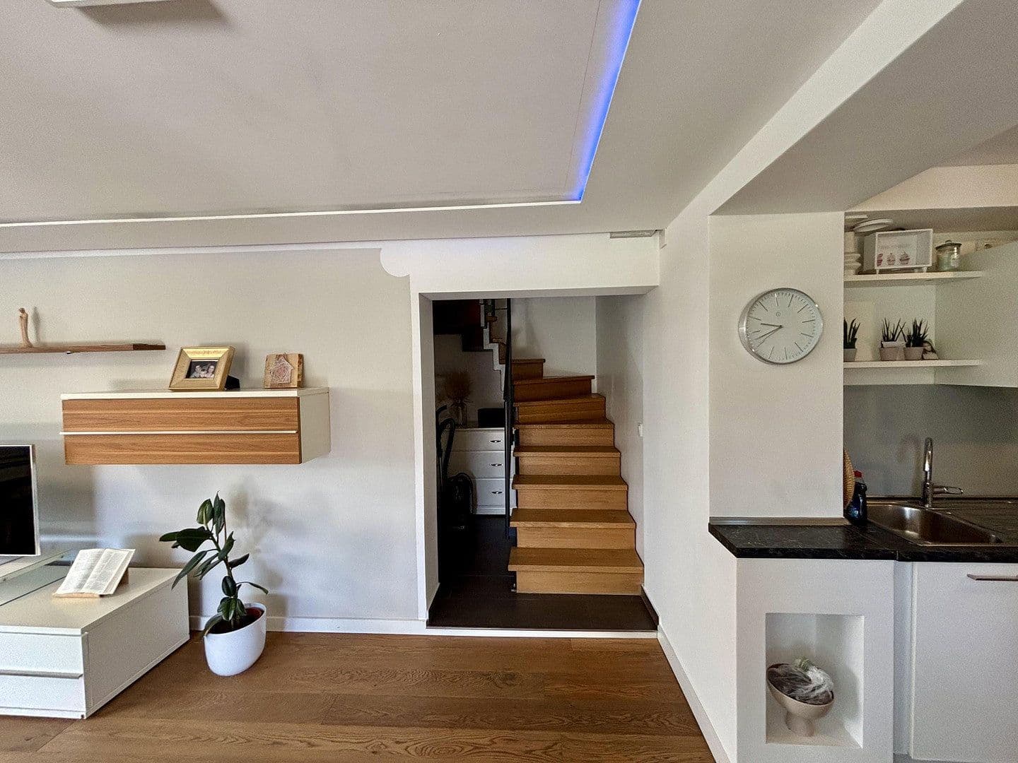 Predaj domu 400 m², pozemek 1.000 m², Heusenstamm, Hesensko Predaj domu 400 m², pozemek 1.000 m², Heusenstamm, Hesensko