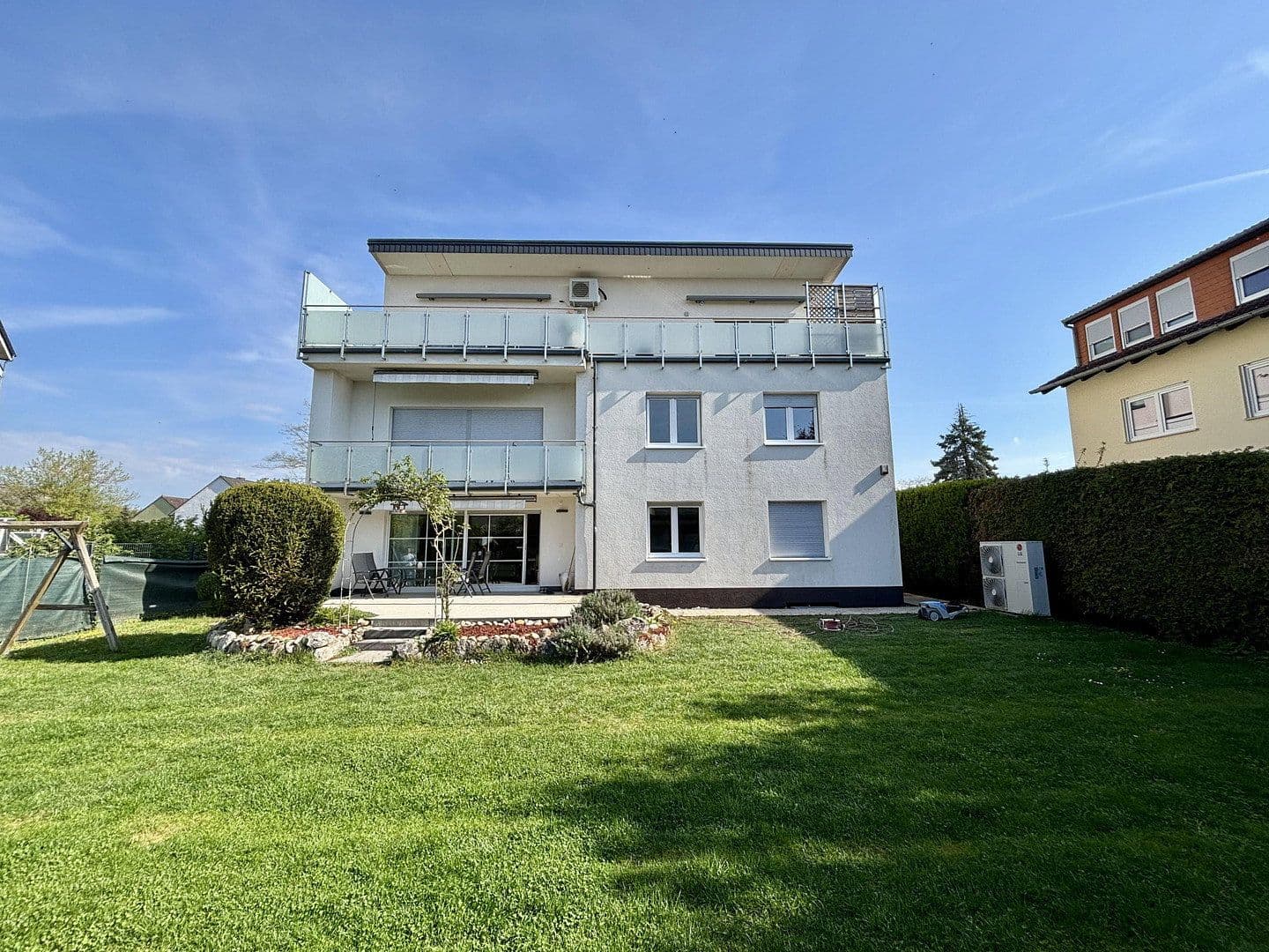 Predaj domu 400 m², pozemek 1.000 m², Heusenstamm, Hesensko Predaj domu 400 m², pozemek 1.000 m², Heusenstamm, Hesensko
