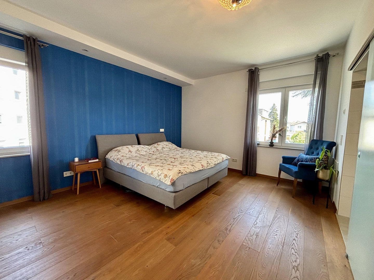 Predaj domu 400 m², pozemek 1.000 m², Heusenstamm, Hesensko Predaj domu 400 m², pozemek 1.000 m², Heusenstamm, Hesensko