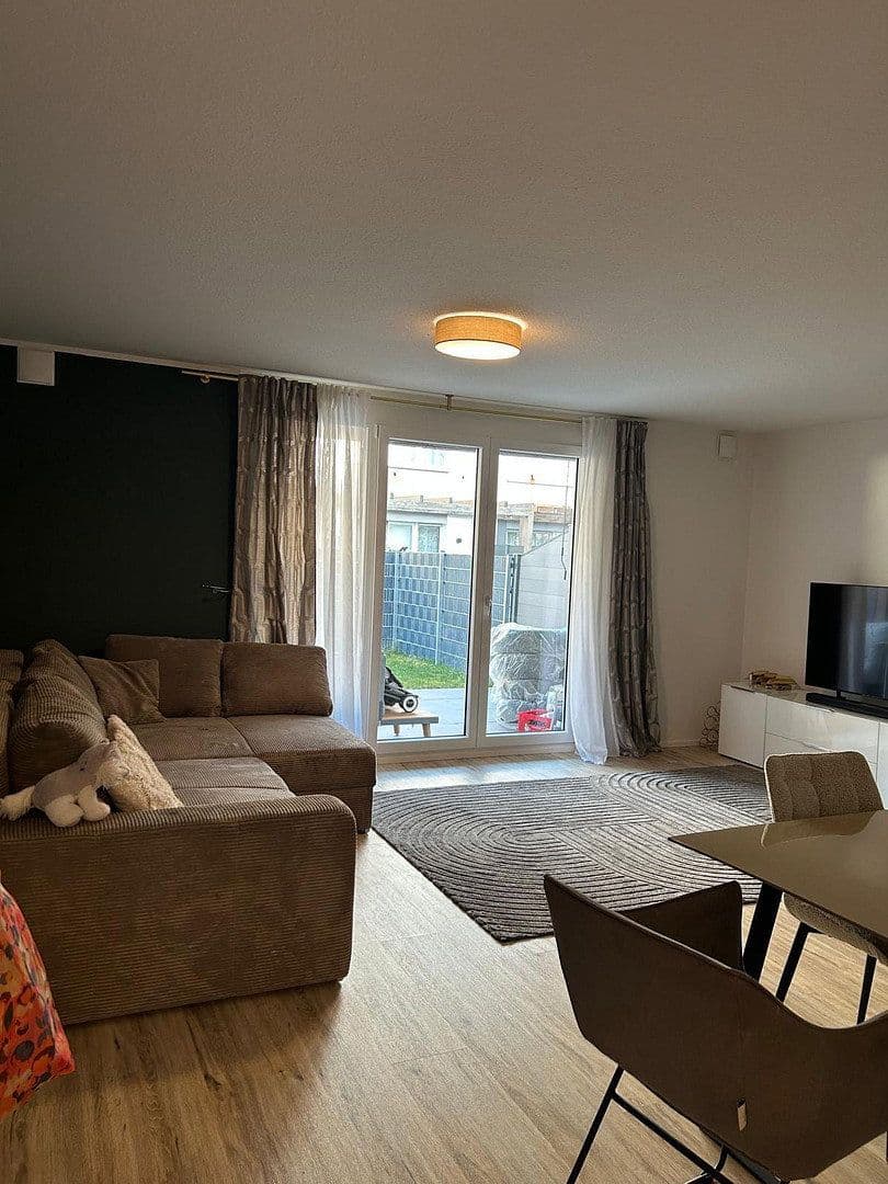 Prenájom domu 138 m², pozemek 100 m², Uli-biesinger-weg 7d, Augsburg, Bavorsko Prenájom domu 138 m², pozemek 100 m², Uli-biesinger-weg 7d, Augsburg, Bavorsko