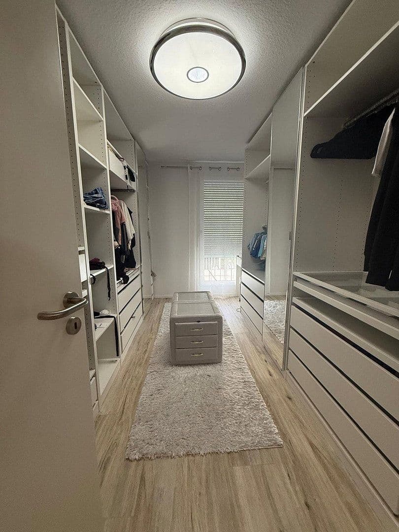 Prenájom domu 138 m², pozemek 100 m², Uli-biesinger-weg 7d, Augsburg, Bavorsko Prenájom domu 138 m², pozemek 100 m², Uli-biesinger-weg 7d, Augsburg, Bavorsko