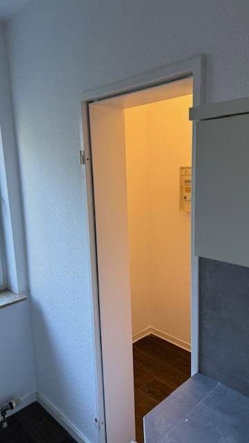 Prenájom bytu 4-izbový 113 m², Kassel, Hesensko Prenájom bytu 4-izbový 113 m², Kassel, Hesensko