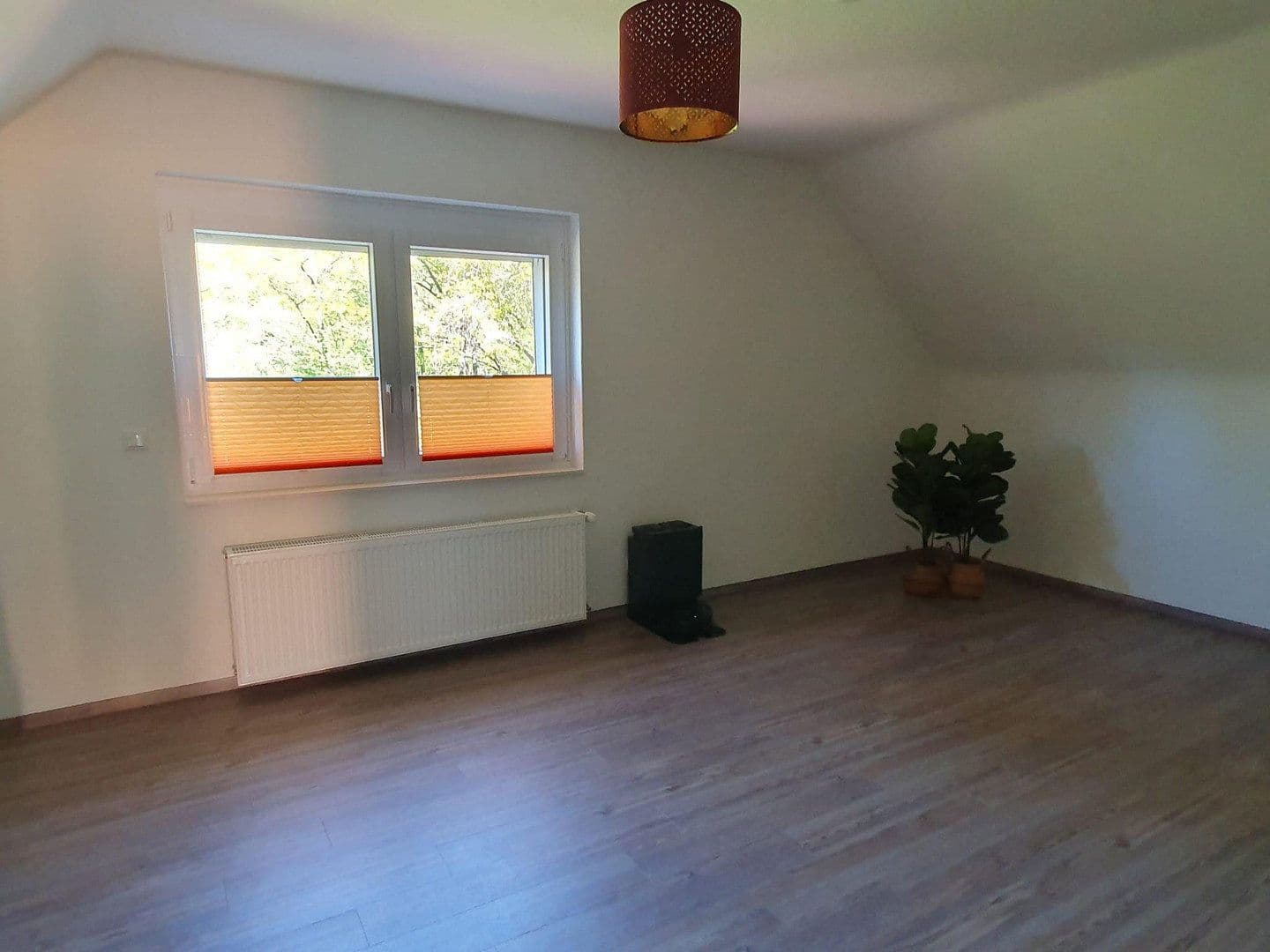 Predaj domu 268 m², pozemek 1.099 m², Alfeld (Leine), Dolné Sasko Predaj domu 268 m², pozemek 1.099 m², Alfeld (Leine), Dolné Sasko
