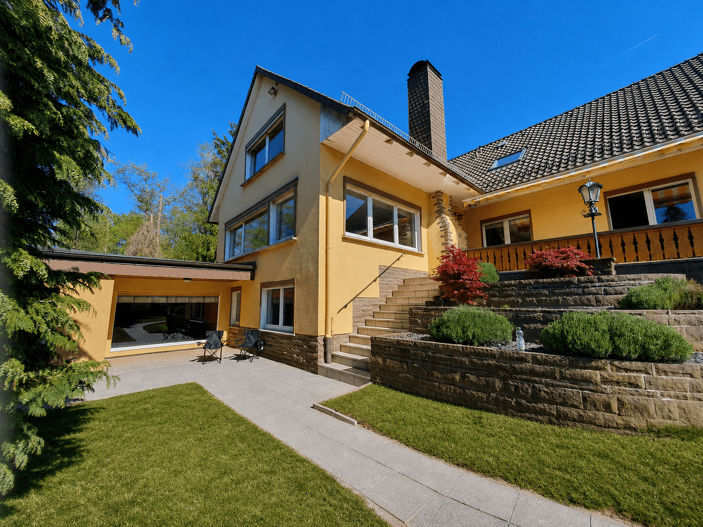 Predaj domu 268 m², pozemek 1.099 m², Alfeld (Leine), Dolné Sasko Predaj domu 268 m², pozemek 1.099 m², Alfeld (Leine), Dolné Sasko