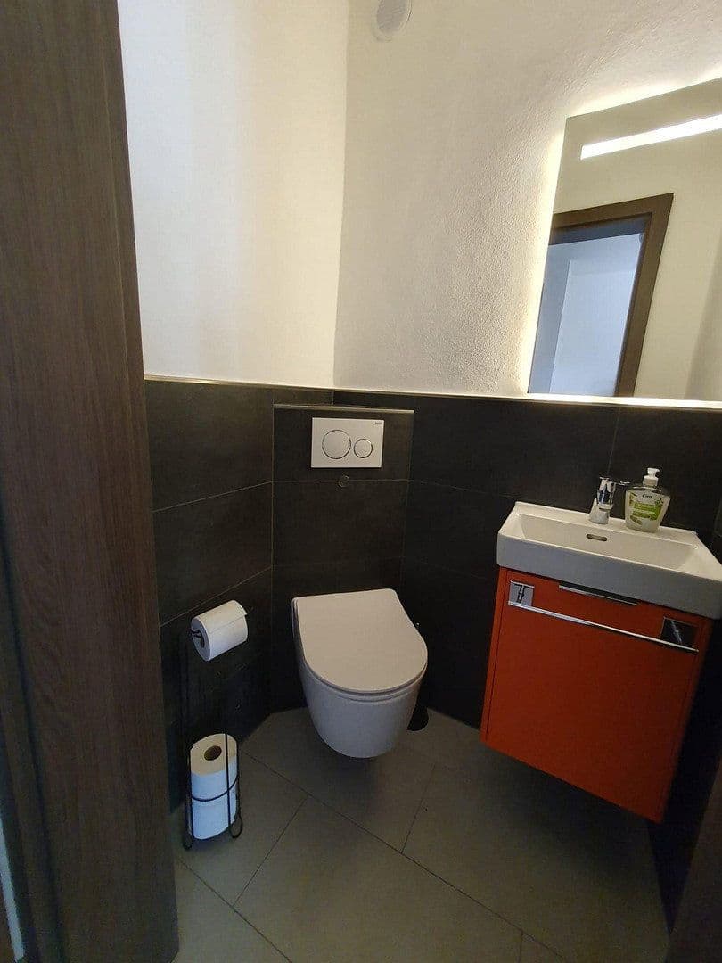 Predaj domu 268 m², pozemek 1.099 m², Alfeld (Leine), Dolné Sasko Predaj domu 268 m², pozemek 1.099 m², Alfeld (Leine), Dolné Sasko