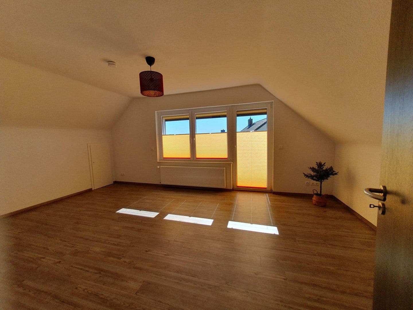 Predaj domu 268 m², pozemek 1.099 m², Alfeld (Leine), Dolné Sasko Predaj domu 268 m², pozemek 1.099 m², Alfeld (Leine), Dolné Sasko