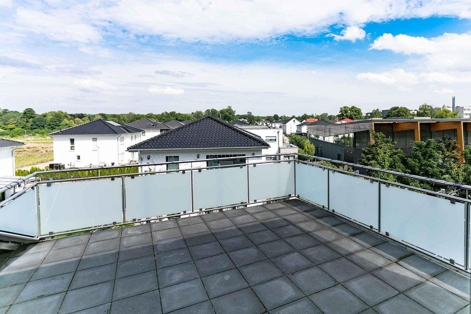 Prenájom domu 150 m², pozemek 502 m², Berlin, Berlín Prenájom domu 150 m², pozemek 502 m², Berlin, Berlín