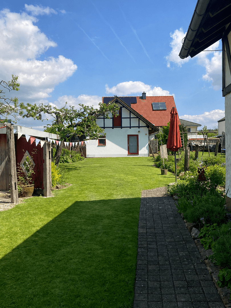 Predaj domu 330 m², pozemek 980 m², Bad Wünnenberg, Severné Porýnie - Westfálsko Predaj domu 330 m², pozemek 980 m², Bad Wünnenberg, Severné Porýnie - Westfálsko