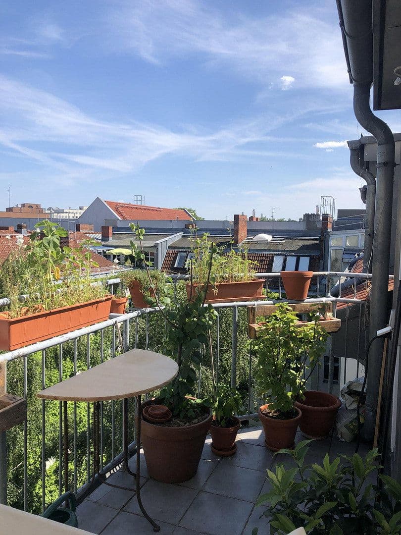 Prenájom bytu 2-izbový 70 m², Fichtestraße, Berlin, Berlín Prenájom bytu 2-izbový 70 m², Fichtestraße, Berlin, Berlín