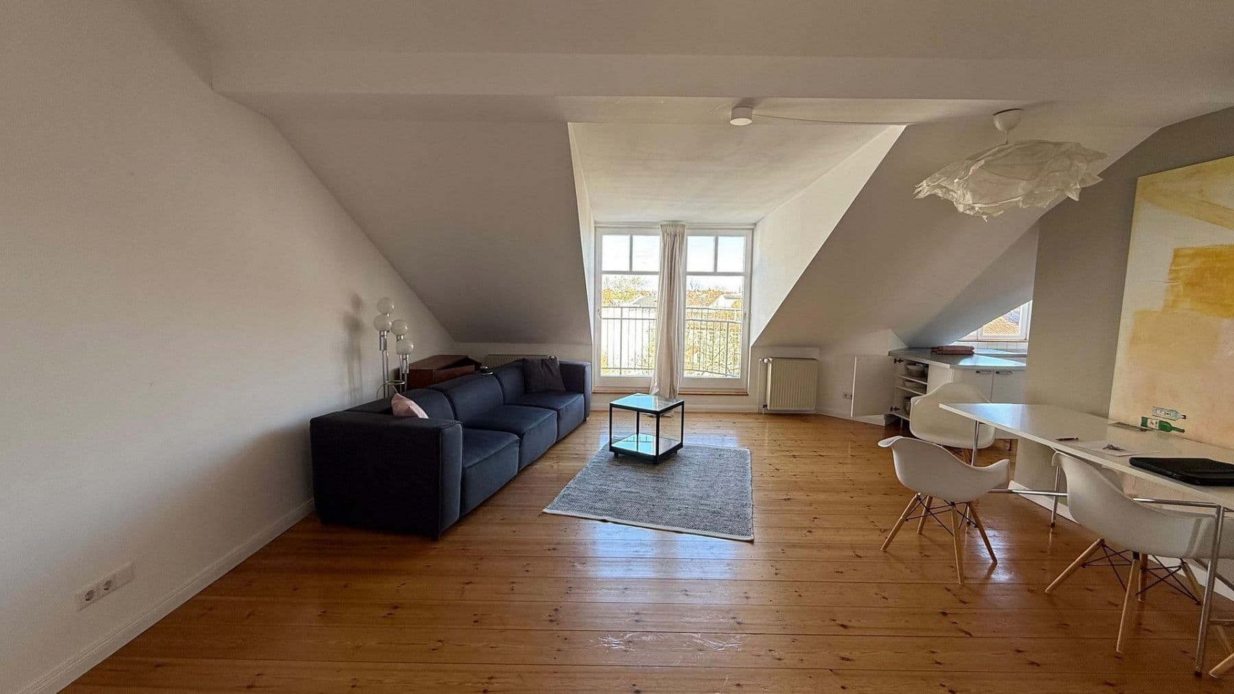 Prenájom bytu 2-izbový 70 m², Fichtestraße, Berlin, Berlín Prenájom bytu 2-izbový 70 m², Fichtestraße, Berlin, Berlín