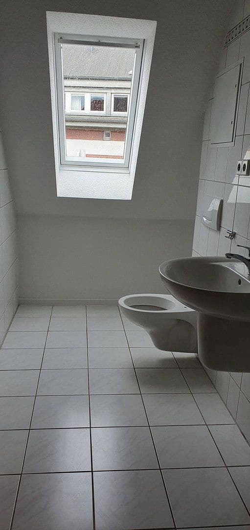 Prenájom bytu 3-izbový 58 m², Lobedanzgang 10, Schwerin, Meklenbursko-Predpomoransko Prenájom bytu 3-izbový 58 m², Lobedanzgang 10, Schwerin, Meklenbursko-Predpomoransko