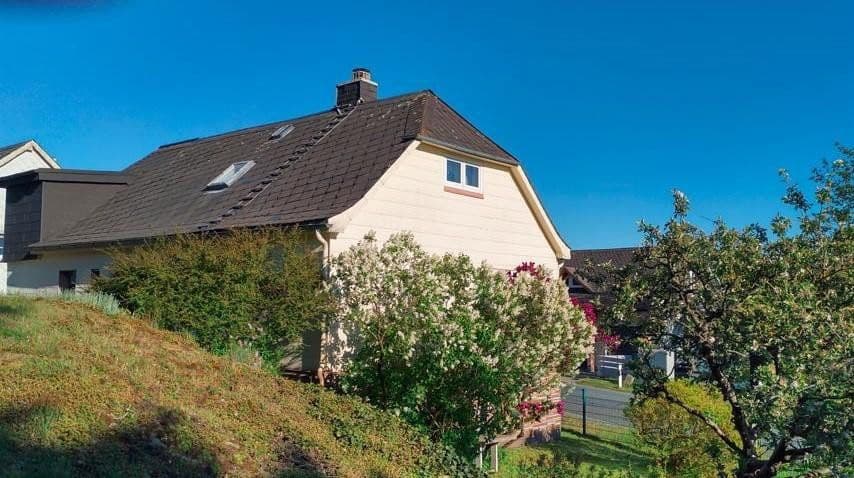 Predaj domu 111 m², pozemok 1.842 m², Selbitz, Bavorsko Predaj domu 111 m², pozemok 1.842 m², Selbitz, Bavorsko