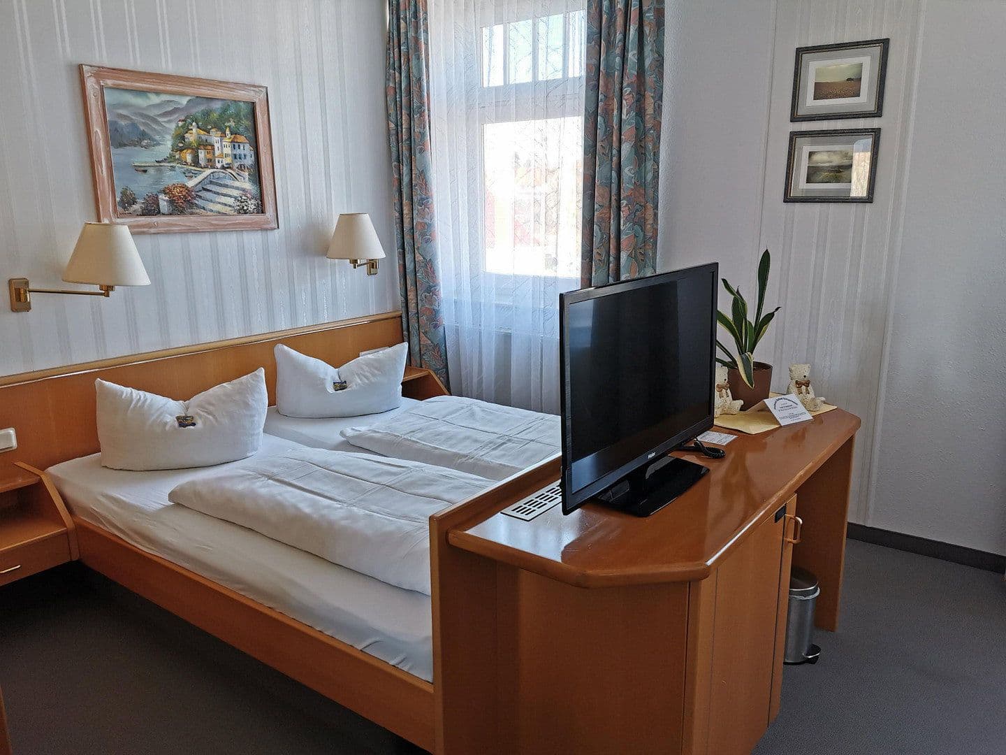 Predaj nebytového priestoru 1.960 m², Dingelstädter Str. 43, Heilbad Heiligenstadt, Durínsko Predaj nebytového priestoru 1.960 m², Dingelstädter Str. 43, Heilbad Heiligenstadt, Durínsko