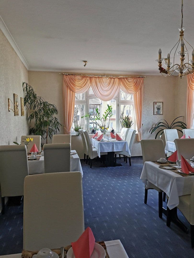 Predaj nebytového priestoru 1.960 m², Dingelstädter Str. 43, Heilbad Heiligenstadt, Durínsko Predaj nebytového priestoru 1.960 m², Dingelstädter Str. 43, Heilbad Heiligenstadt, Durínsko