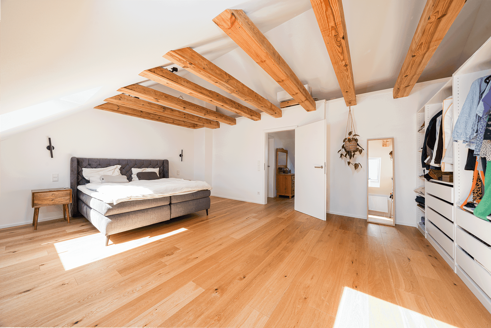 Predaj domu 149 m², pozemek 180 m², Erlangen, Bavorsko Predaj domu 149 m², pozemek 180 m², Erlangen, Bavorsko