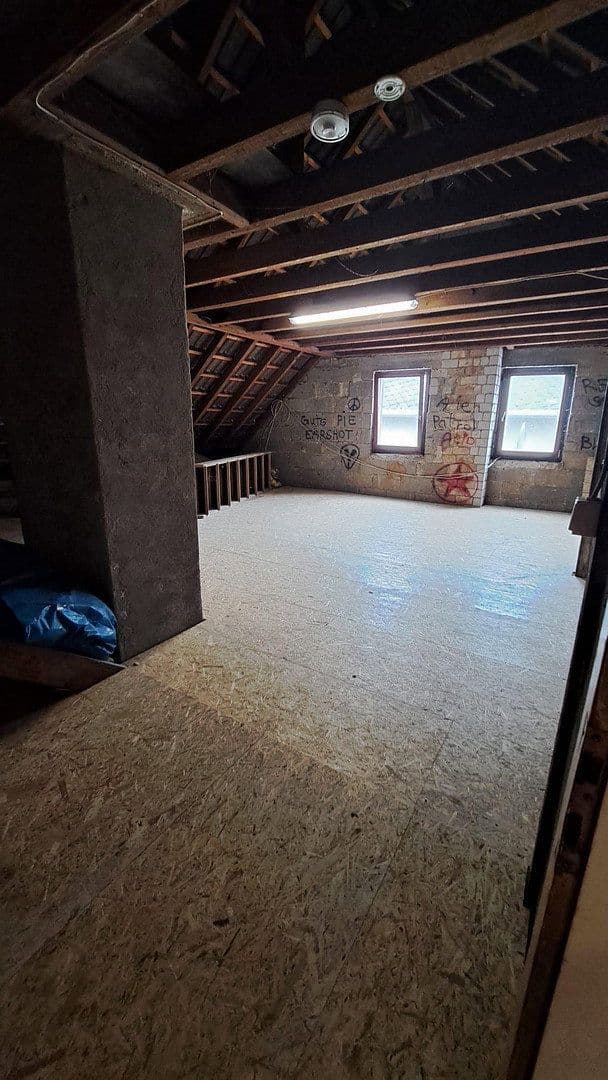 Prenájom bytu 4-izbový 100 m², Rheingoldstraße 146, Oberdiebach, Porýnie-Falcko Prenájom bytu 4-izbový 100 m², Rheingoldstraße 146, Oberdiebach, Porýnie-Falcko