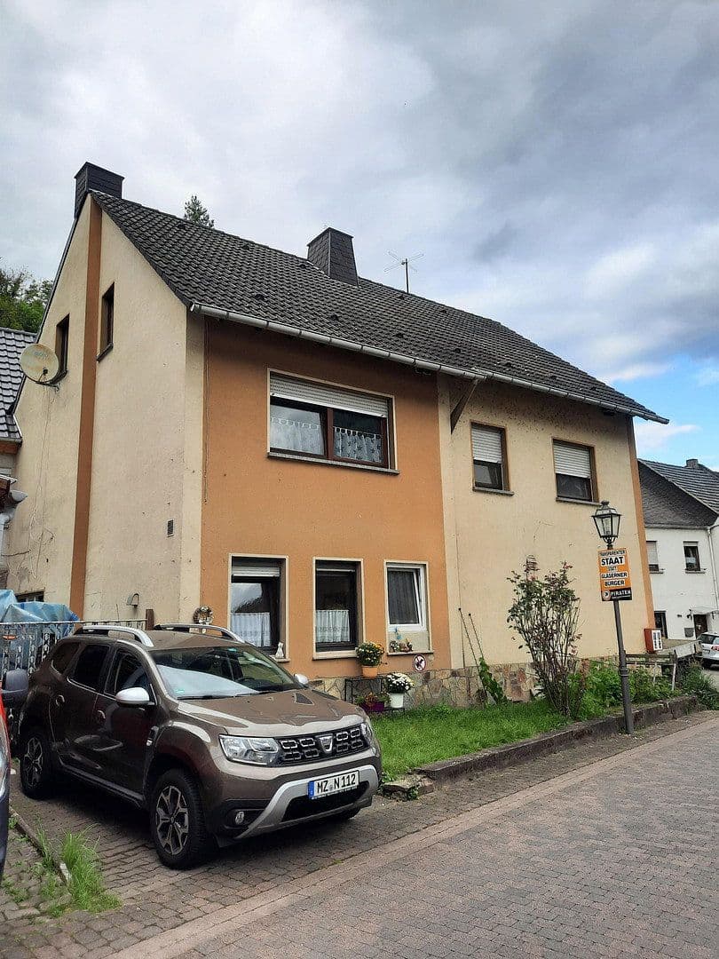 Prenájom bytu 4-izbový 100 m², Rheingoldstraße 146, Oberdiebach, Porýnie-Falcko Prenájom bytu 4-izbový 100 m², Rheingoldstraße 146, Oberdiebach, Porýnie-Falcko