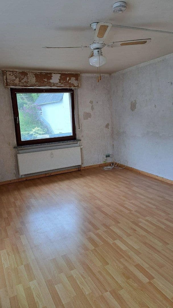 Prenájom bytu 4-izbový 100 m², Rheingoldstraße 146, Oberdiebach, Porýnie-Falcko Prenájom bytu 4-izbový 100 m², Rheingoldstraße 146, Oberdiebach, Porýnie-Falcko