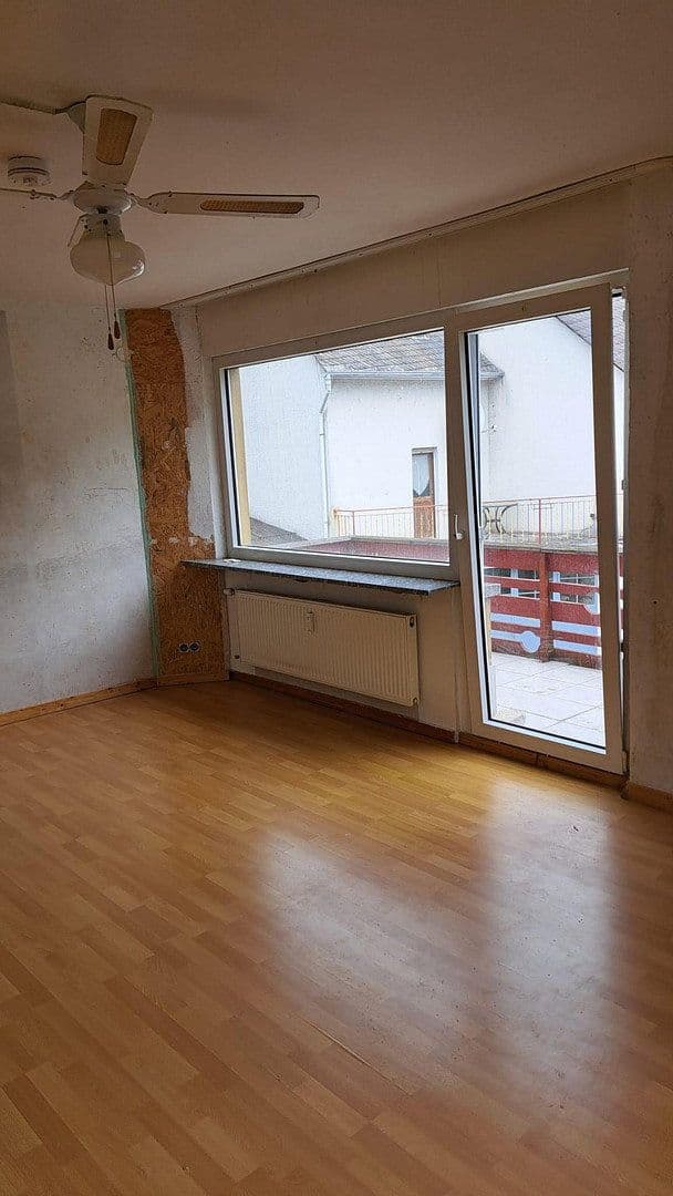 Prenájom bytu 4-izbový 100 m², Rheingoldstraße 146, Oberdiebach, Porýnie-Falcko Prenájom bytu 4-izbový 100 m², Rheingoldstraße 146, Oberdiebach, Porýnie-Falcko