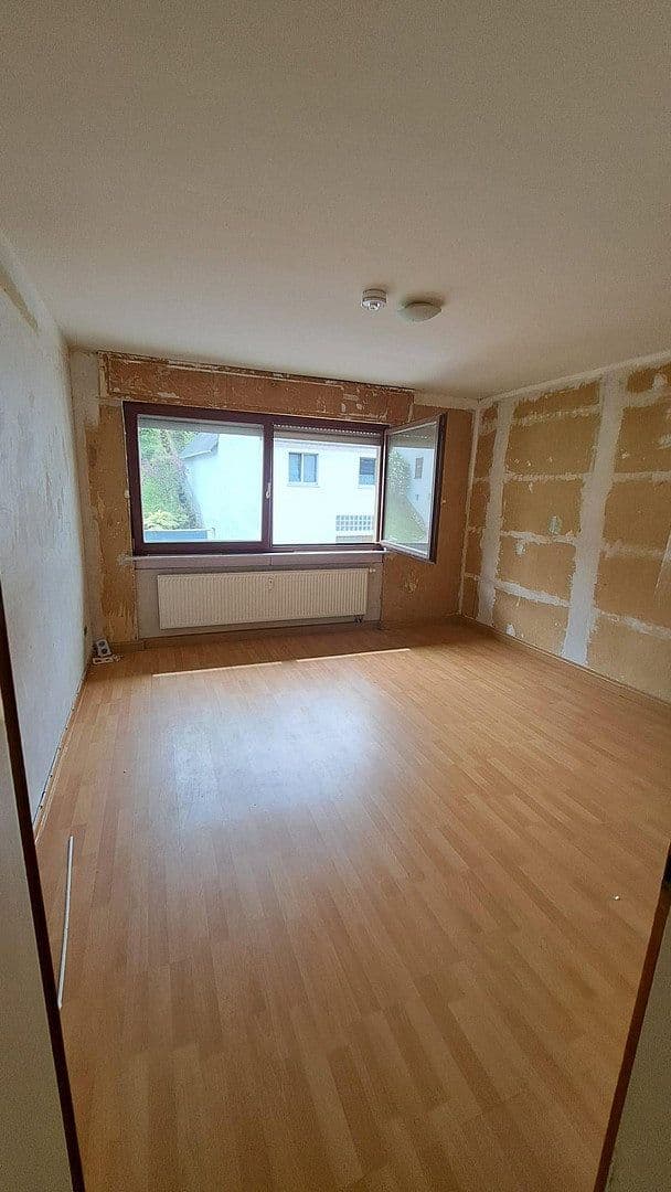 Prenájom bytu 4-izbový 100 m², Rheingoldstraße 146, Oberdiebach, Porýnie-Falcko Prenájom bytu 4-izbový 100 m², Rheingoldstraße 146, Oberdiebach, Porýnie-Falcko