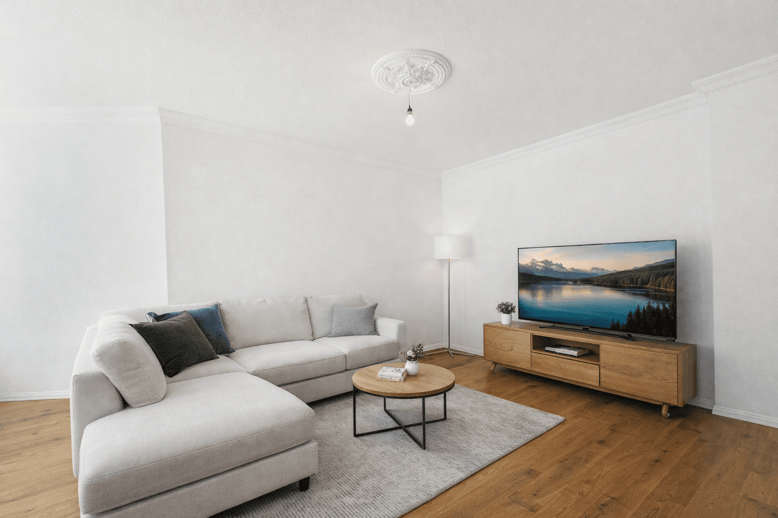 Predaj bytu 3-izbový 92 m², Berlin, Berlín Predaj bytu 3-izbový 92 m², Berlin, Berlín