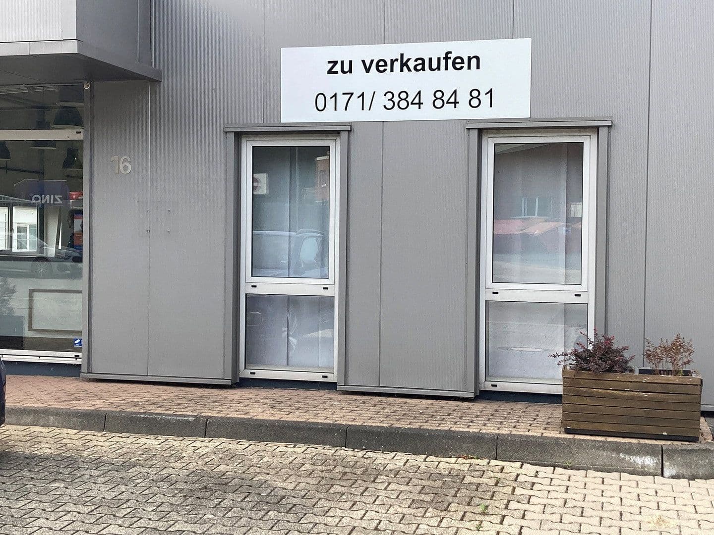 Predaj nebytového priestoru 2.400 m², Carl-Zeiss-Straße 16, Alsdorf, Severné Porýnie - Westfálsko Predaj nebytového priestoru 2.400 m², Carl-Zeiss-Straße 16, Alsdorf, Severné Porýnie - Westfálsko