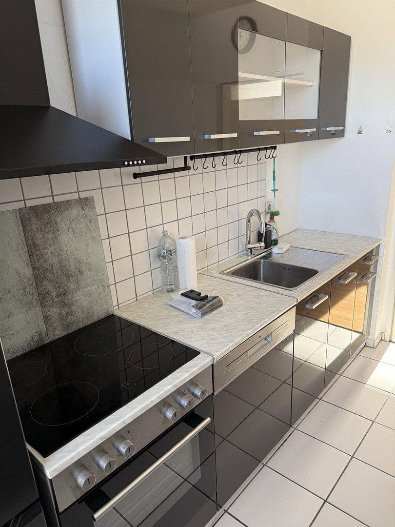 Prenájom bytu 3-izbový 82 m², Im Kohlruss 7, Liederbach am Taunus, Hesensko Prenájom bytu 3-izbový 82 m², Im Kohlruss 7, Liederbach am Taunus, Hesensko