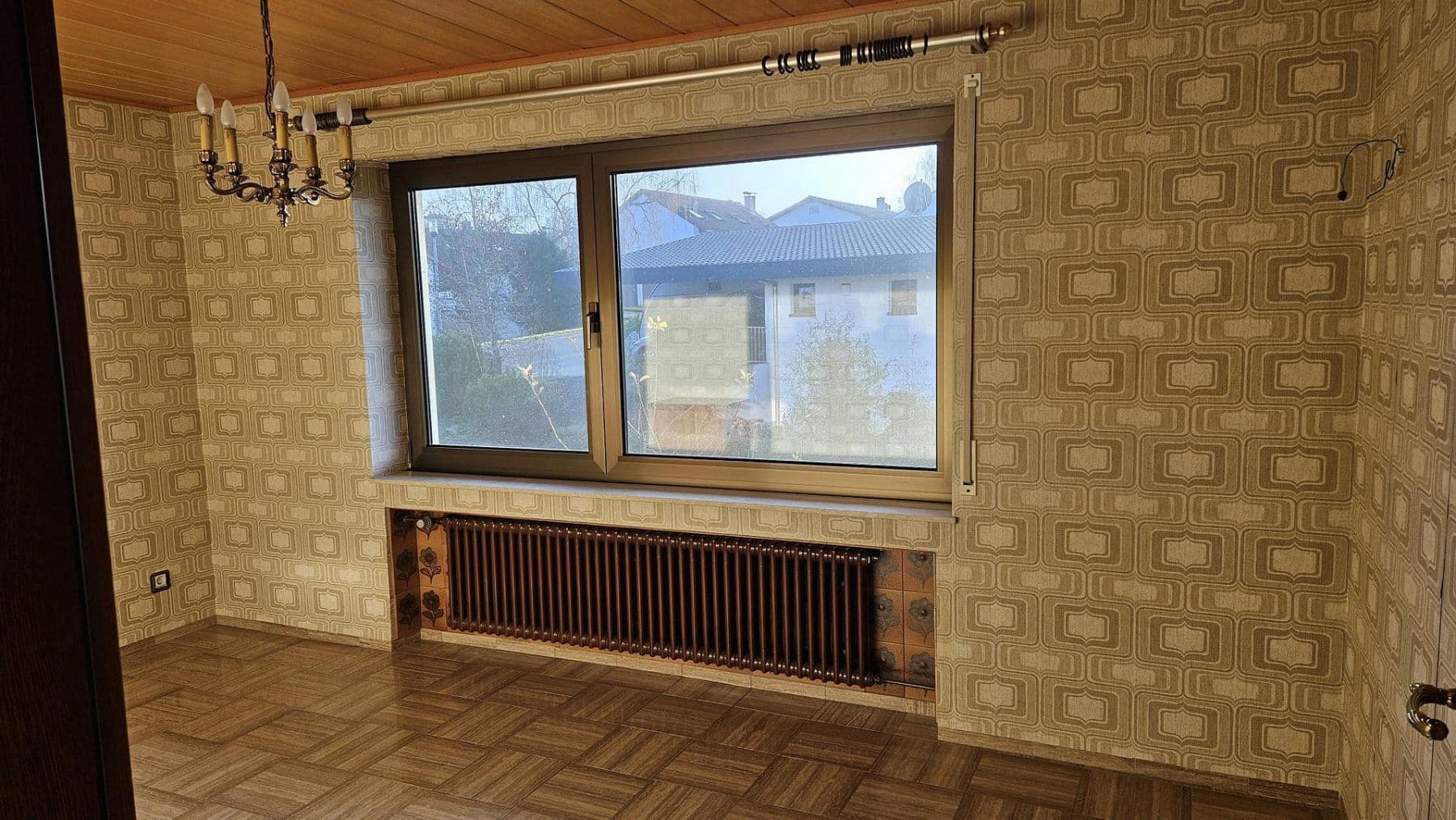 Predaj domu 330 m², pozemek 745 m², Zuzenhausen, Bádensko-Wurttembersko Predaj domu 330 m², pozemek 745 m², Zuzenhausen, Bádensko-Wurttembersko