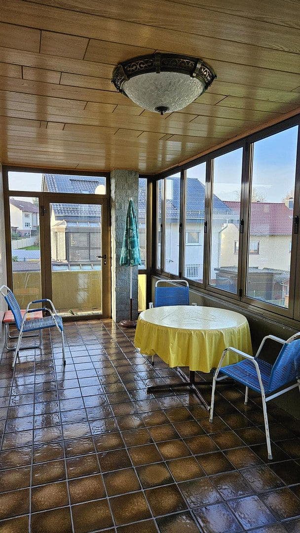 Predaj domu 330 m², pozemek 745 m², Zuzenhausen, Bádensko-Wurttembersko Predaj domu 330 m², pozemek 745 m², Zuzenhausen, Bádensko-Wurttembersko