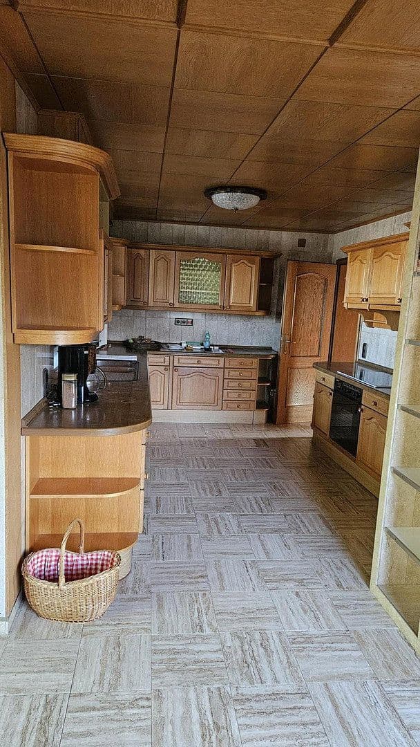 Predaj domu 330 m², pozemek 745 m², Zuzenhausen, Bádensko-Wurttembersko Predaj domu 330 m², pozemek 745 m², Zuzenhausen, Bádensko-Wurttembersko