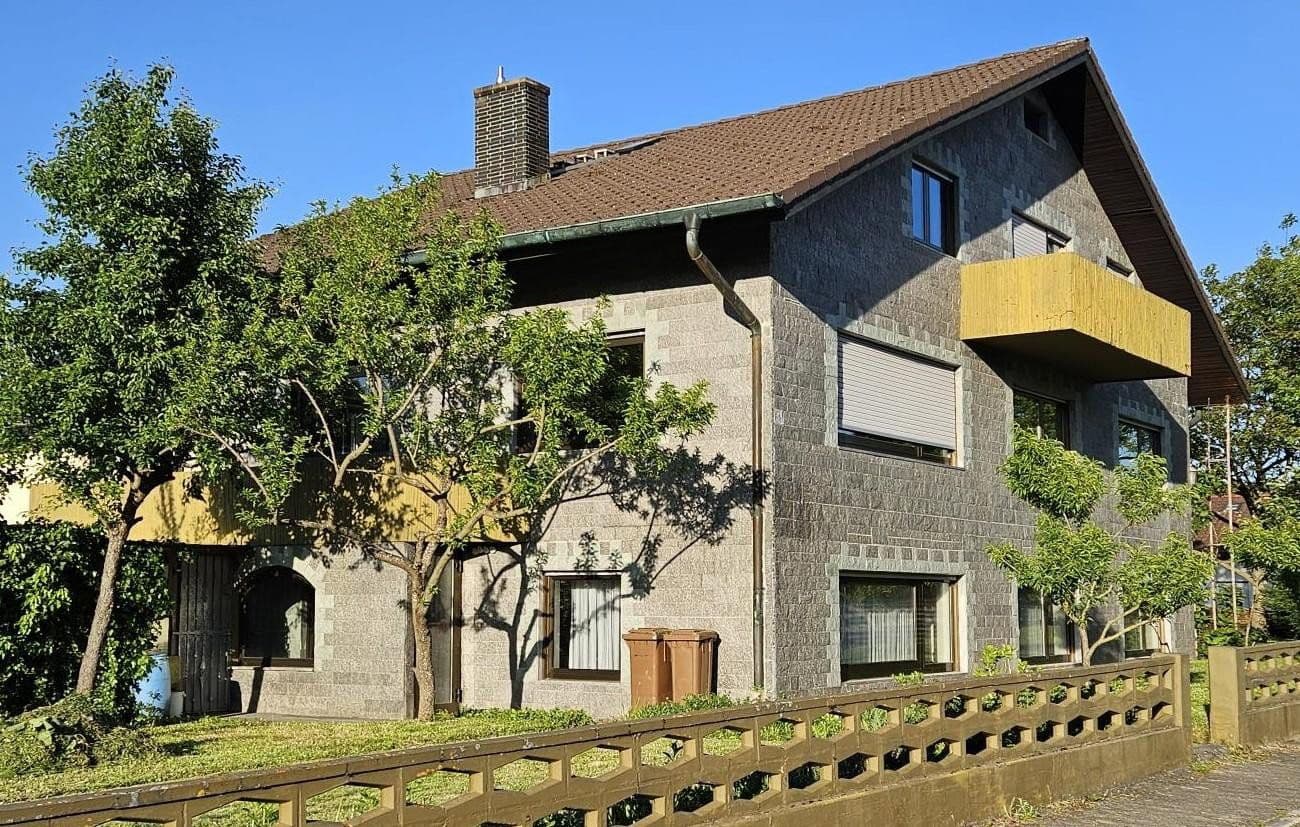 Predaj domu 330 m², pozemek 745 m², Zuzenhausen, Bádensko-Wurttembersko Predaj domu 330 m², pozemek 745 m², Zuzenhausen, Bádensko-Wurttembersko