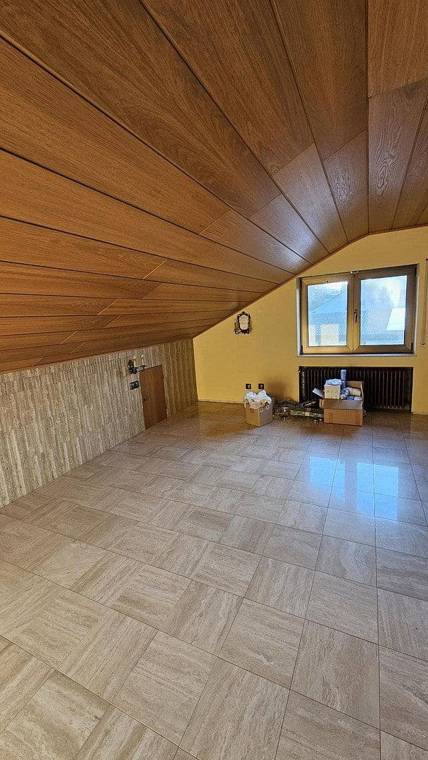 Predaj domu 330 m², pozemek 745 m², Zuzenhausen, Bádensko-Wurttembersko Predaj domu 330 m², pozemek 745 m², Zuzenhausen, Bádensko-Wurttembersko