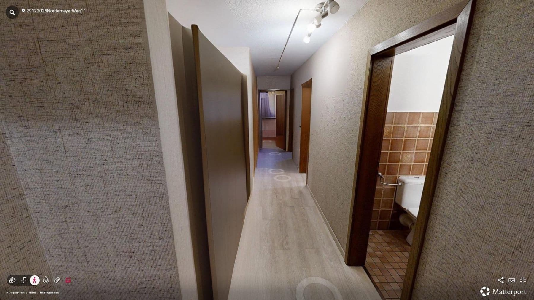 Predaj domu 280 m², pozemek 1.142 m², Norderneyer Weg 11, Leer (Ostfriesland), Dolné Sasko Predaj domu 280 m², pozemek 1.142 m², Norderneyer Weg 11, Leer (Ostfriesland), Dolné Sasko