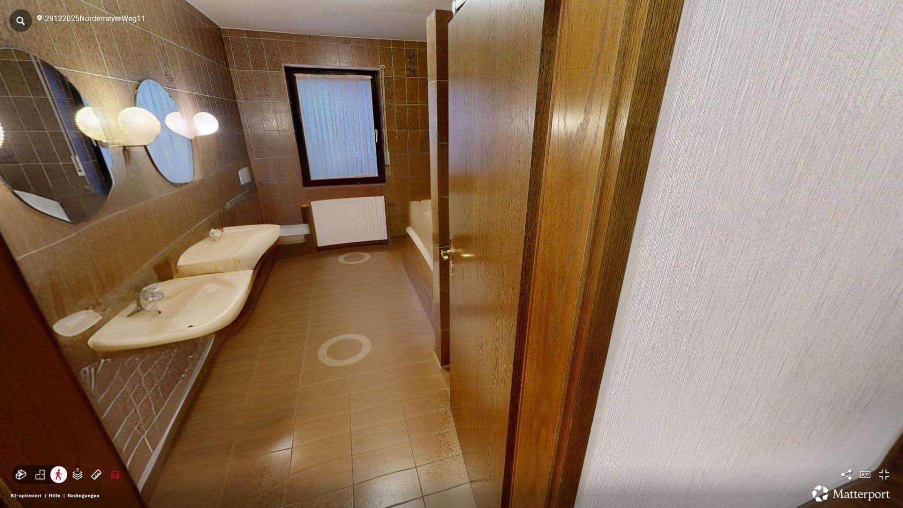 Predaj domu 280 m², pozemek 1.142 m², Norderneyer Weg 11, Leer (Ostfriesland), Dolné Sasko Predaj domu 280 m², pozemek 1.142 m², Norderneyer Weg 11, Leer (Ostfriesland), Dolné Sasko